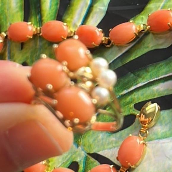 Hawaiian pink coral and pearl 14k ring - Picture 5 of 6